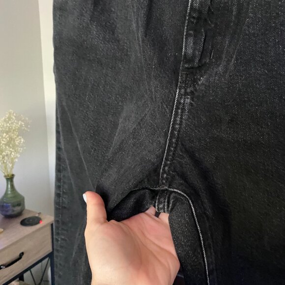 UNIQLO Washed Black High Rise Relaxed Tapered Jeans Size 27 - Picture 7 of 8